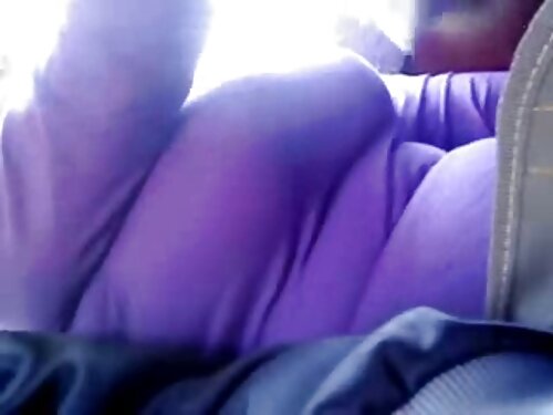 Chica meando incesto ...