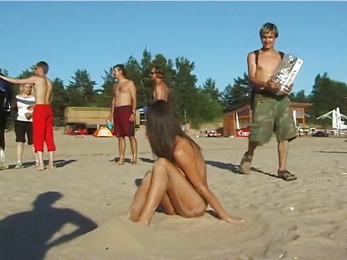 La perra joven fue a ...